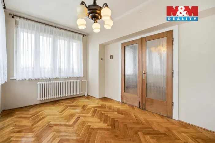 Prodej rodinného domu, Dobrovice, Komenského, 431 m2