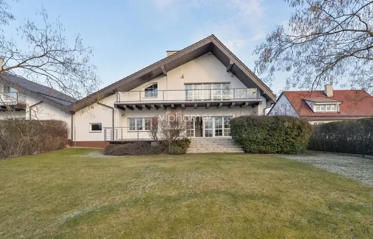 Pronájem vily, Průhonice, Sadová, 350 m2