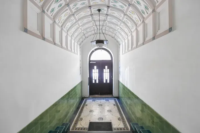 Prodej atypického bytu, Praha, Valentinská, 108 m2