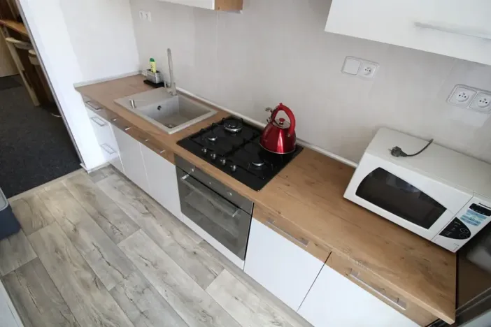 Pronájem bytu 2+1, Praha - Vinohrady, náměstí Jiřího z Lobkovic, 61 m2