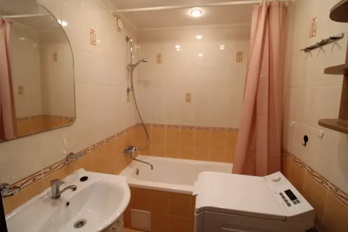 Pronájem bytu 2+1, Karlovy Vary, I. P. Pavlova, 54 m2