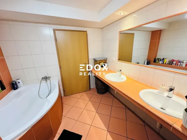 Prodej rodinného domu, Benešov, Bezručova, 200 m2