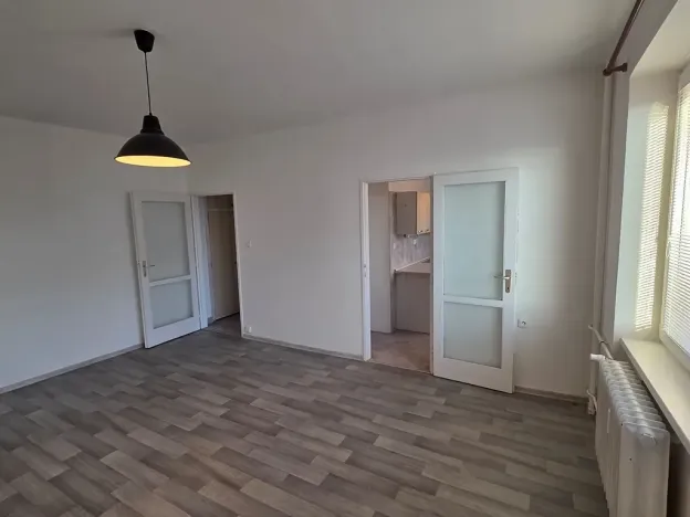 Pronájem bytu 2+1, Hradec Králové, třída SNP, 56 m2