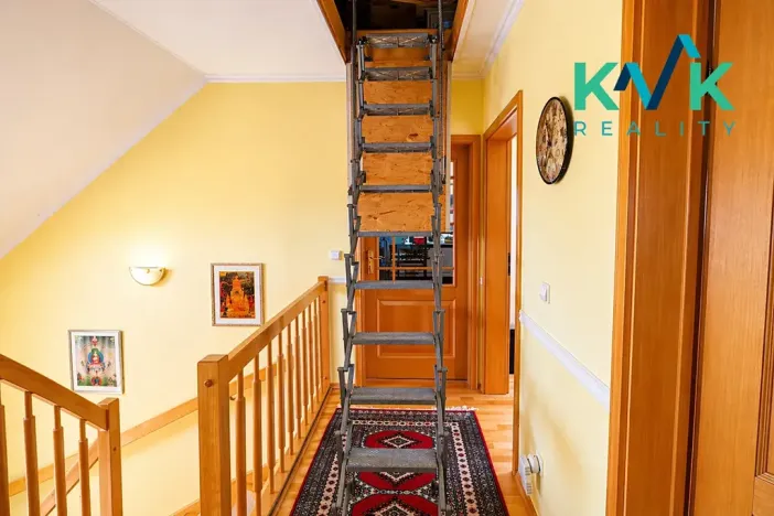 Prodej rodinného domu, Karlovy Vary, K Letišti, 250 m2