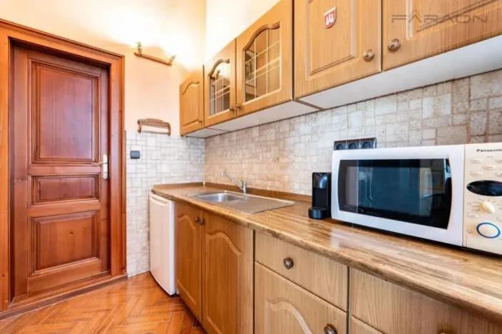 Pronájem bytu 1+1, Praha - Staré Město, Melantrichova, 36 m2