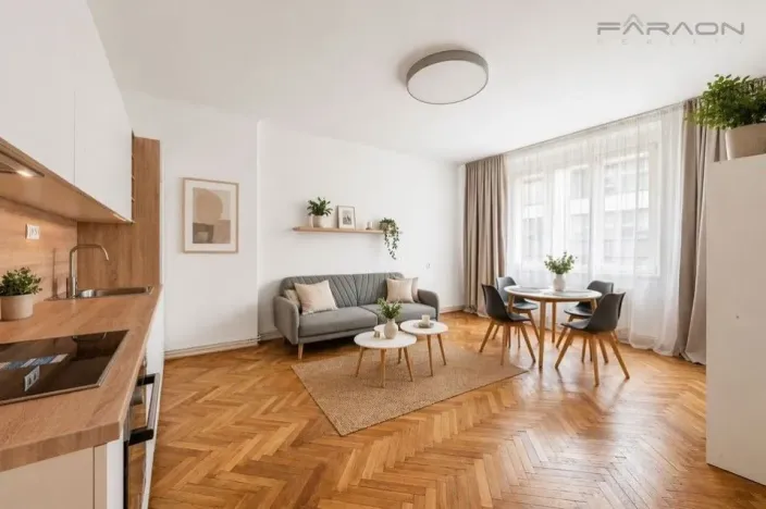 Prodej bytu 3+kk, Praha - Karlín, Sokolovská, 110 m2