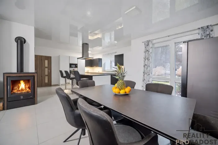 Prodej rodinného domu, Choltice, 200 m2