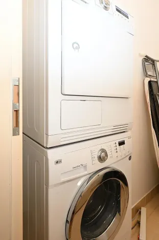 Pronájem bytu 2+kk, Praha - Karlín, Rohanské nábřeží, 77 m2