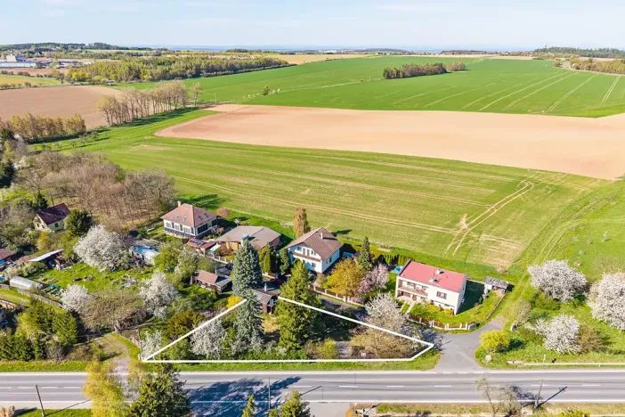 Prodej pozemku pro bydlení, Oleška, 684 m2