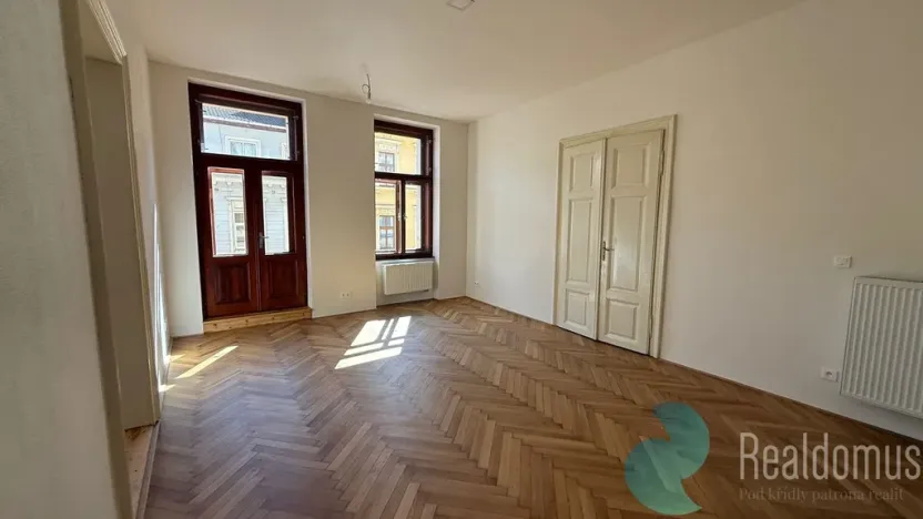 Pronájem bytu 3+1, České Budějovice, tř. 28. října, 120 m2