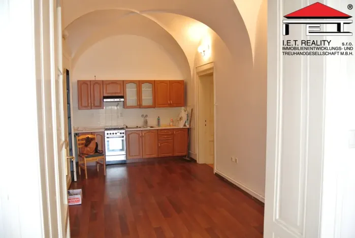 Pronájem bytu 2+1, Frýdek-Místek, Zámecké nám., 89 m2