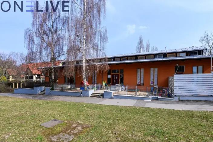 Pronájem bytu 3+kk, Praha, Flöglova, 72 m2