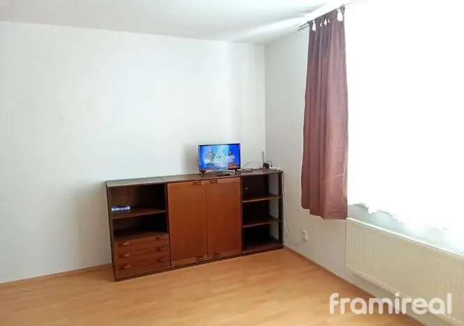 Pronájem bytu 1+kk, Brno, Hrázka, 40 m2