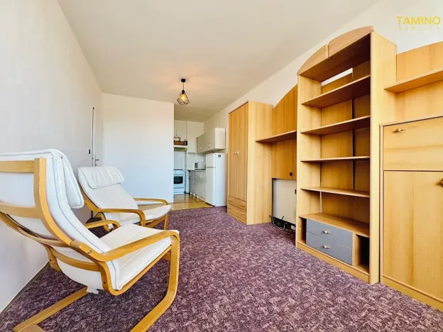 Pronájem bytu 2+kk, Třebíč, Velkomeziříčská, 41 m2