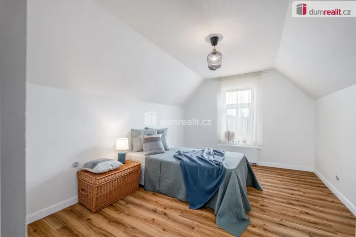 Prodej rodinného domu, Sedlčany, Baxova, 140 m2