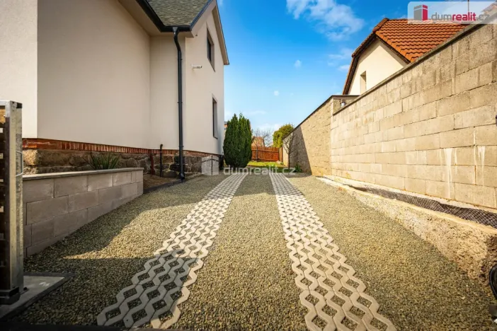 Prodej rodinného domu, Sedlčany, Baxova, 140 m2