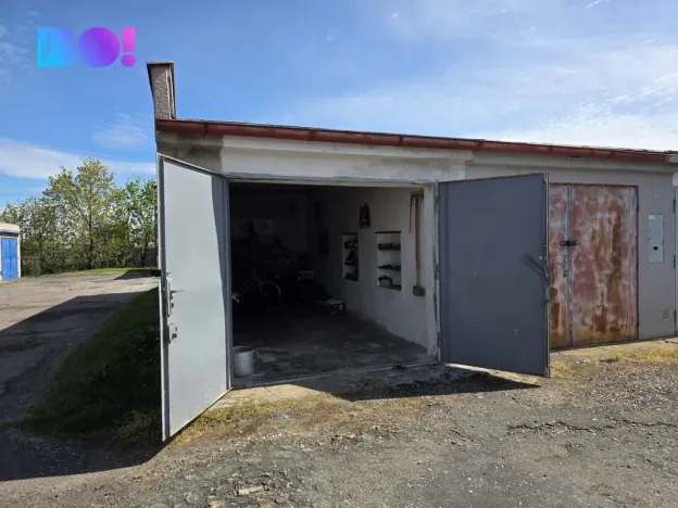 Prodej garáže, Chrudim, 21 m2