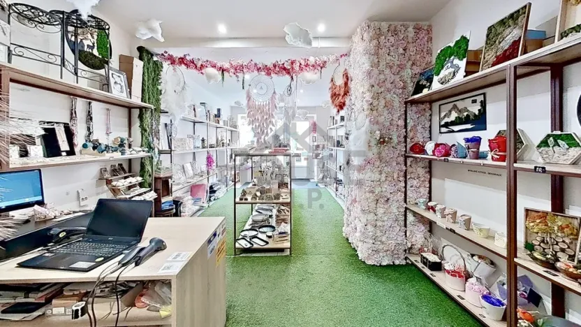 Pronájem kanceláře, Praha - Kobylisy, Klapkova, 40 m2