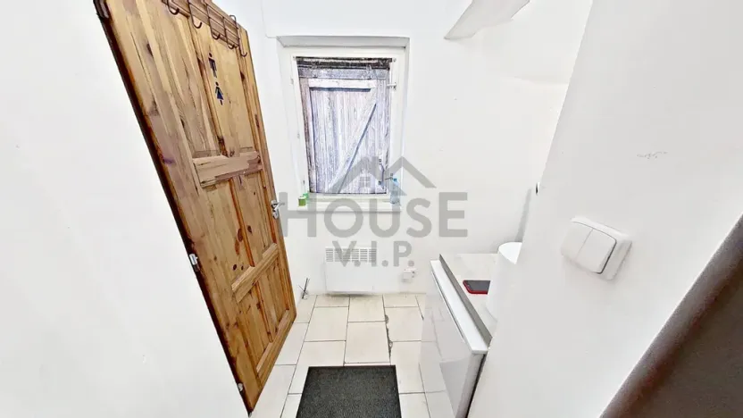 Pronájem kanceláře, Praha - Kobylisy, Klapkova, 40 m2