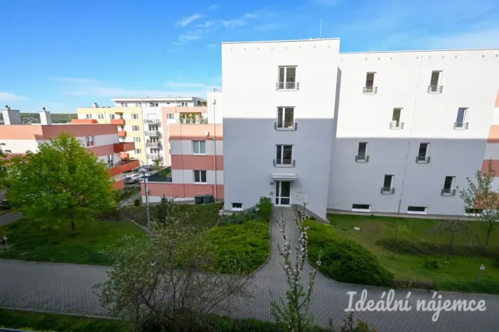Pronájem bytu 2+kk, Brno - Žebětín, Říčanská, 53 m2