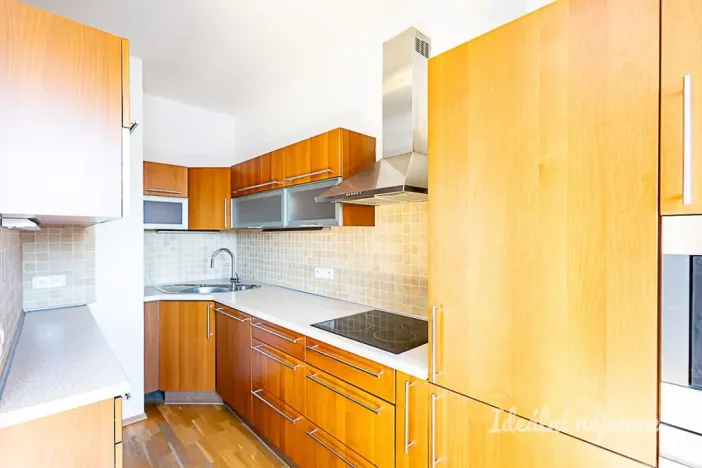 Pronájem bytu 3+kk, Praha - Holešovice, Osadní, 76 m2