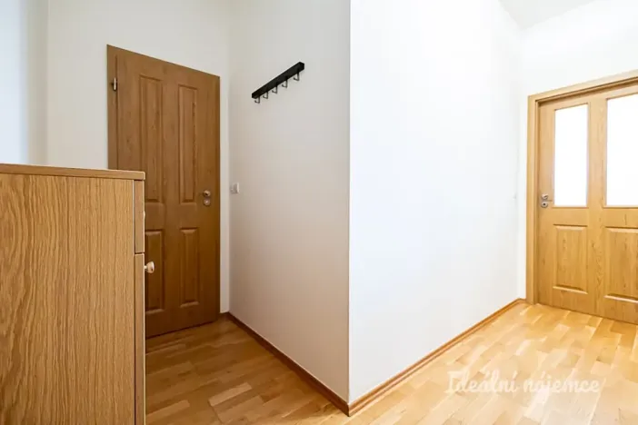 Pronájem bytu 3+kk, Praha - Holešovice, Osadní, 76 m2