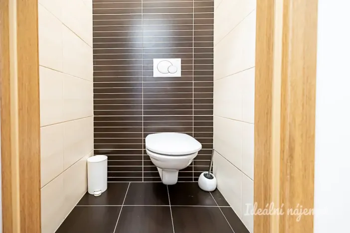 Pronájem bytu 3+kk, Praha - Holešovice, Osadní, 76 m2