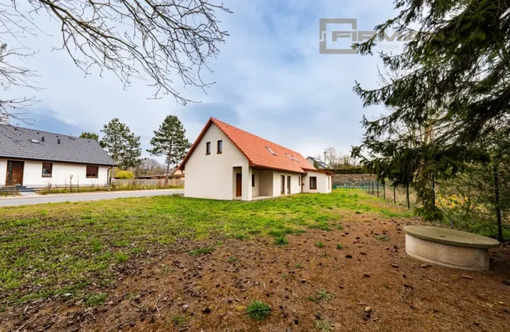 Prodej rodinného domu, Třebešice, 236 m2