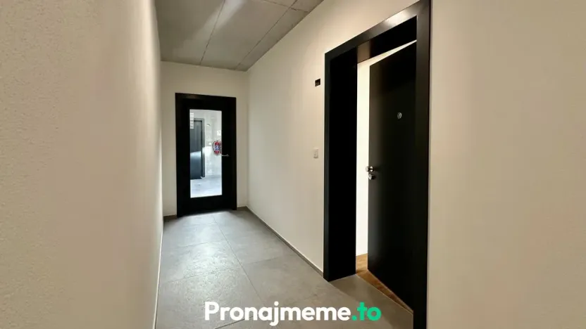 Pronájem bytu 1+kk, Znojmo, Vídeňská třída, 36 m2