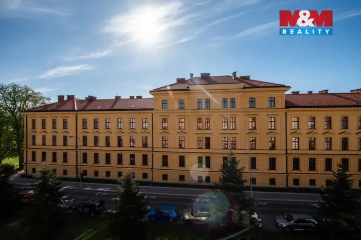 Pronájem bytu 2+1, Hradec Králové, Šimkova, 75 m2