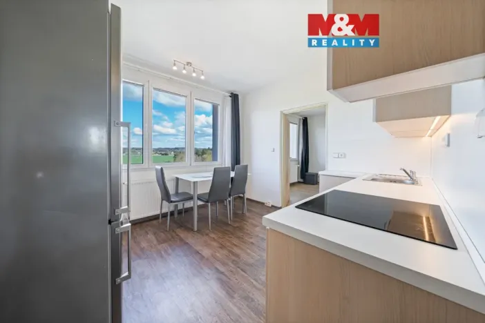 Prodej bytu 3+1, Jindřichův Hradec - Jindřichův Hradec III, sídliště Vajgar, 73 m2