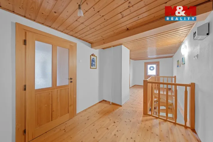 Prodej rodinného domu, Bynovec, 164 m2