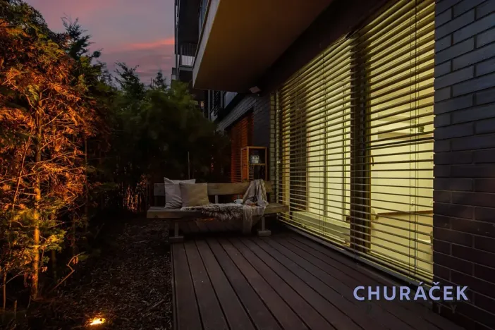 Prodej bytu 3+kk, Praha - Hrdlořezy, V třešňovce, 287 m2