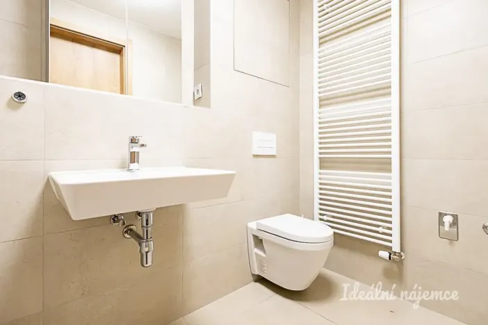 Pronájem bytu 1+kk, Praha - Strašnice, Štěchovická, 34 m2