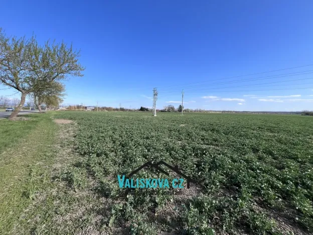 Prodej pozemku, Hulín, 61843 m2