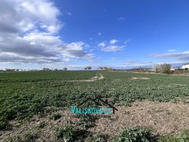 Prodej pozemku, Hulín, 61843 m2