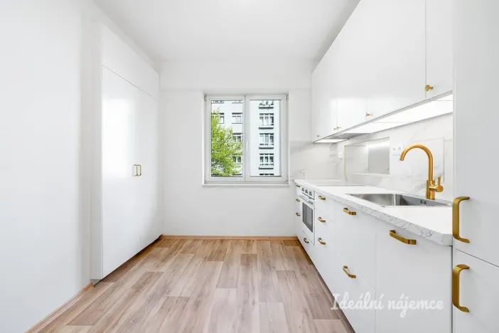 Pronájem bytu 2+1, Praha - Vršovice, Lvovská, 59 m2