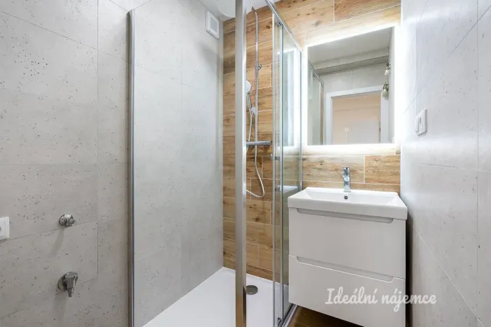 Pronájem bytu 2+1, Praha - Vršovice, Lvovská, 59 m2