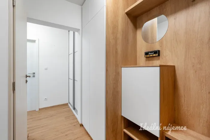 Pronájem bytu 2+kk, Praha - Ruzyně, Ciolkovského, 41 m2