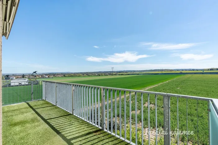 Pronájem bytu 2+kk, Praha, Pod Formankou, 54 m2