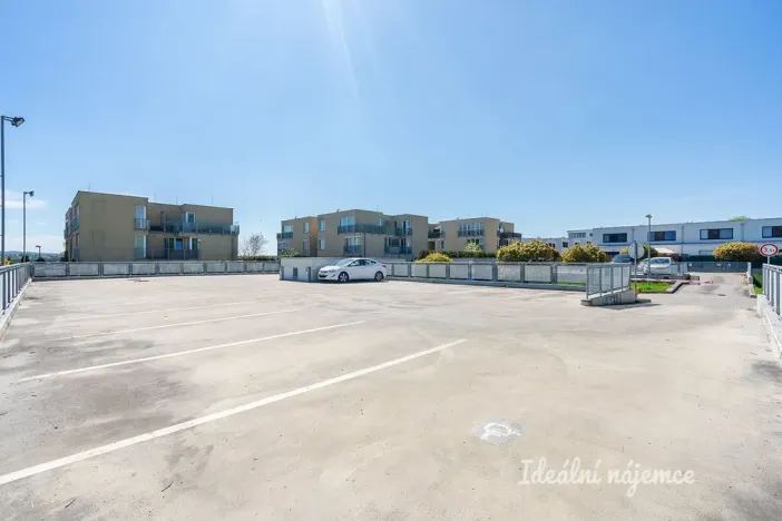 Pronájem bytu 2+kk, Praha, Pod Formankou, 54 m2