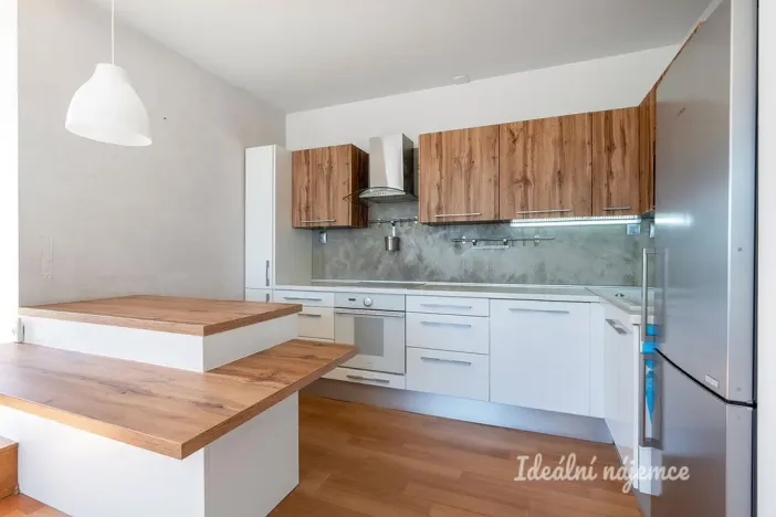 Pronájem bytu 2+kk, Praha, Pod Formankou, 54 m2