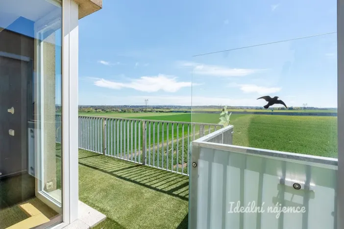 Pronájem bytu 2+kk, Praha, Pod Formankou, 54 m2