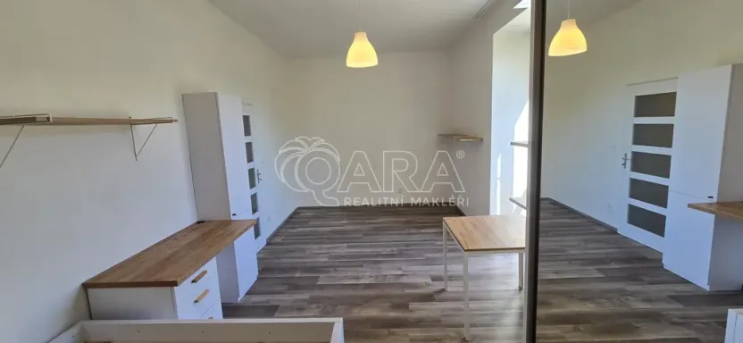 Pronájem bytu 1+1, Praha - Vršovice, Ruská, 38 m2