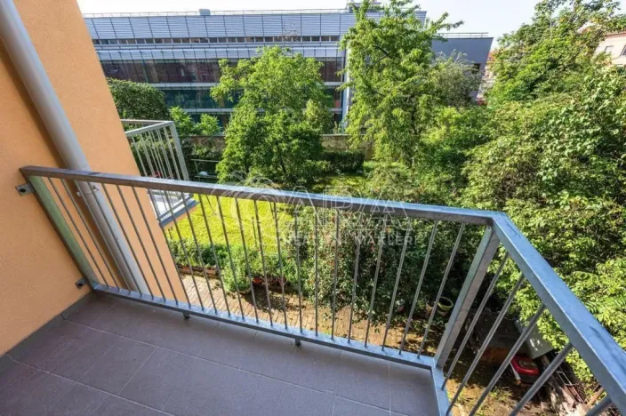 Pronájem bytu 1+1, Praha - Vršovice, Ruská, 38 m2