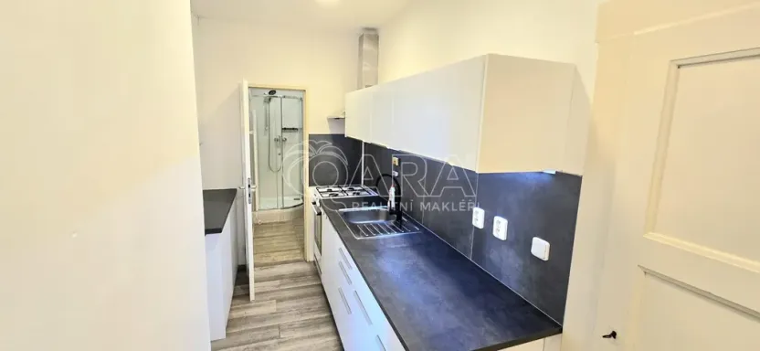 Pronájem bytu 1+1, Praha - Vršovice, Ruská, 38 m2