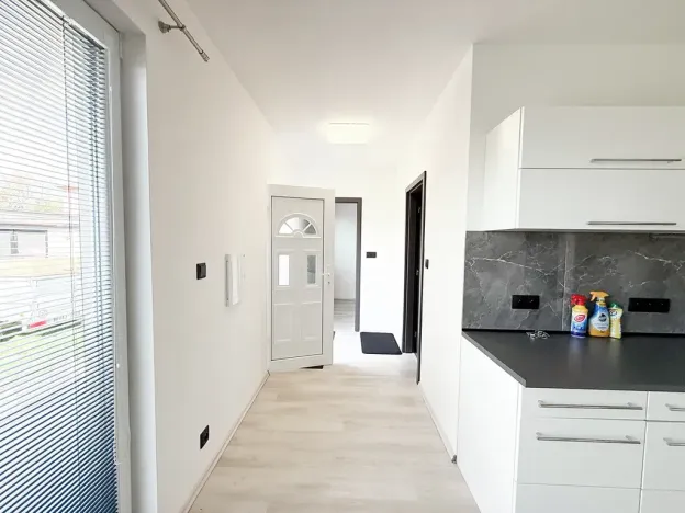 Pronájem bytu 2+kk, Praha - Horní Počernice, Votuzská, 48 m2