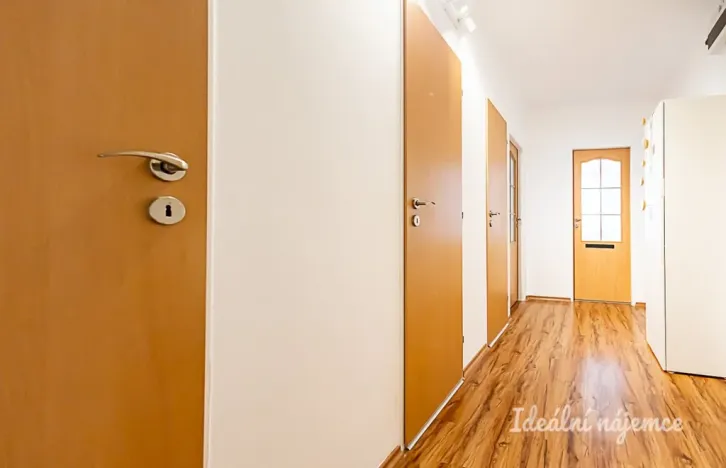 Pronájem bytu 3+kk, Praha - Kamýk, Machuldova, 62 m2