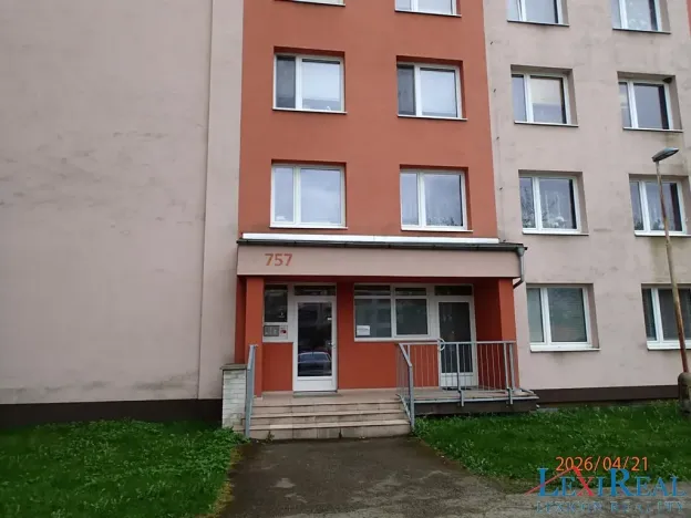 Pronájem bytu 2+kk, Kladno, Vít. Nezvala, 43 m2