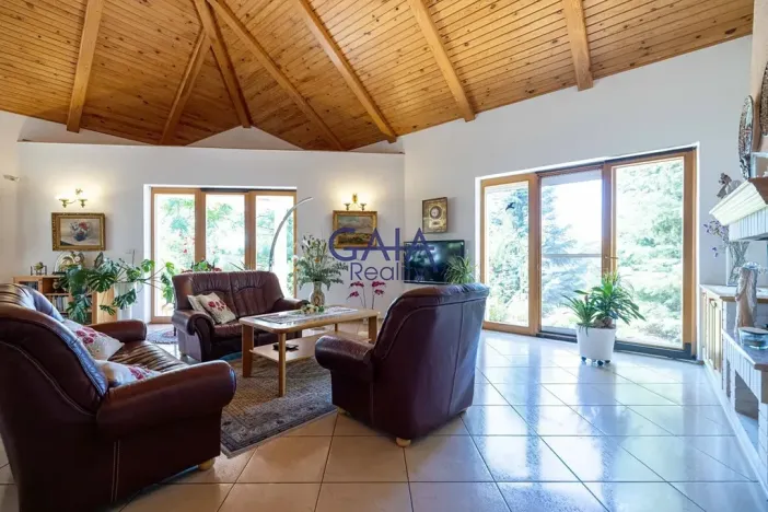 Prodej rodinného domu, Strážovice, 354 m2